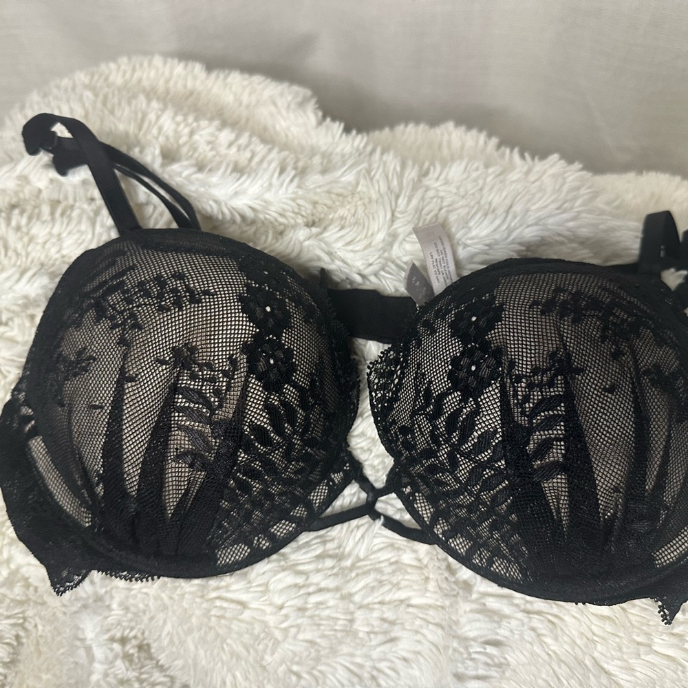 Victoria's Secret Black Floral Lace Push-Up Bra